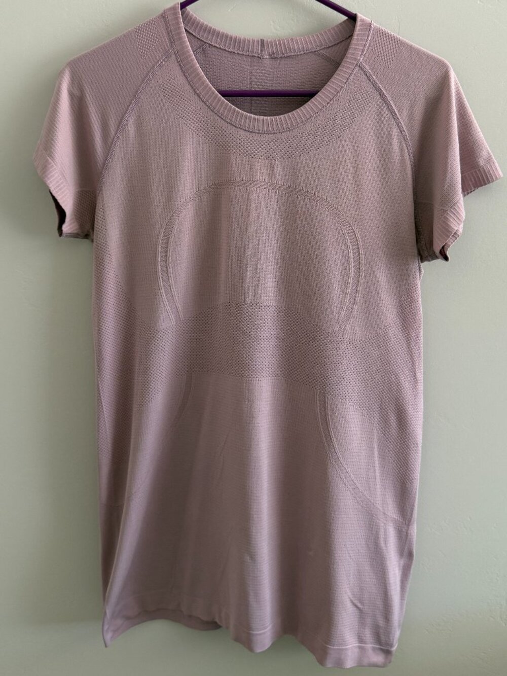 Lululemon Swiftly Tech Shirt Womens 10 Purple Short Sleeve Running Athletic Top
